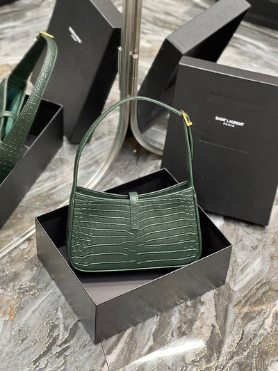 Bolso Hobo Le 5 a 7 Piel Cocodrilo Verde