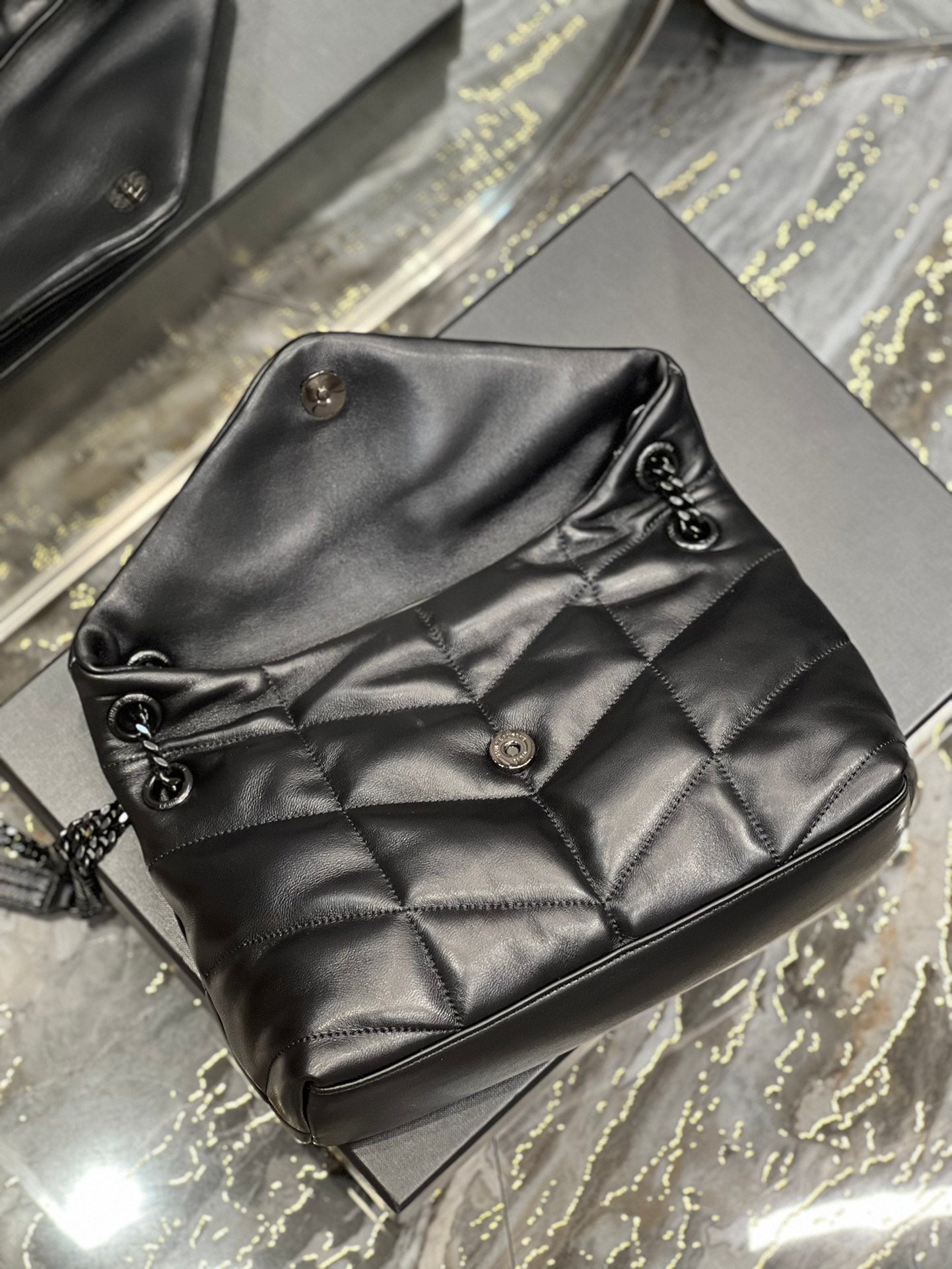 Bolso Puffer Negro 35 cm
