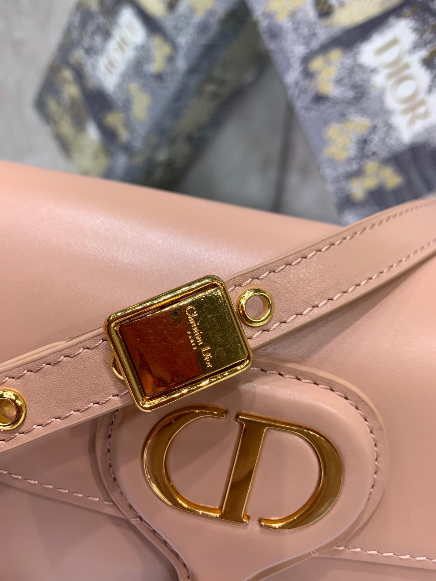 Bolso Bobby Eat-West Rose 21 cm