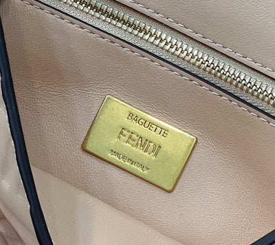 Bolso Baguette Chain Midi Rosa