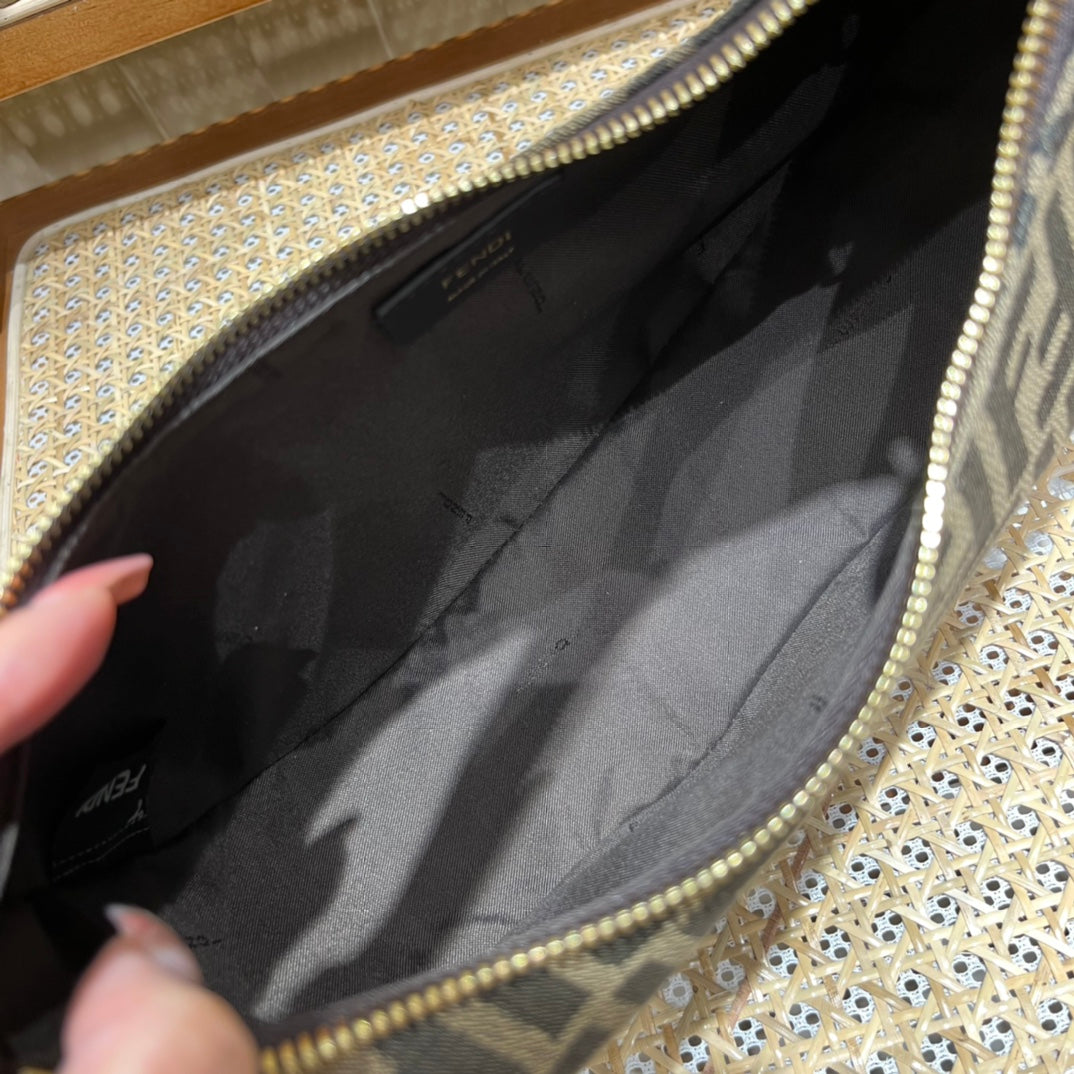 Bolso Fendigraphy Pequeño Marrón