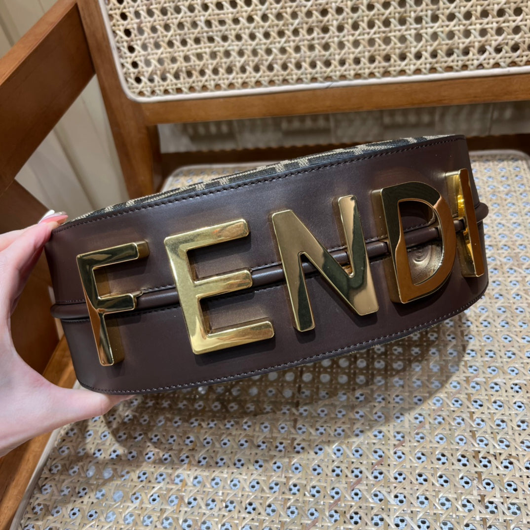 Bolso Fendigraphy Pequeño Marrón