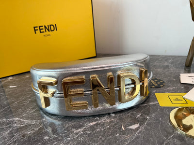 Bolso Fendigraphy Nano Plateado