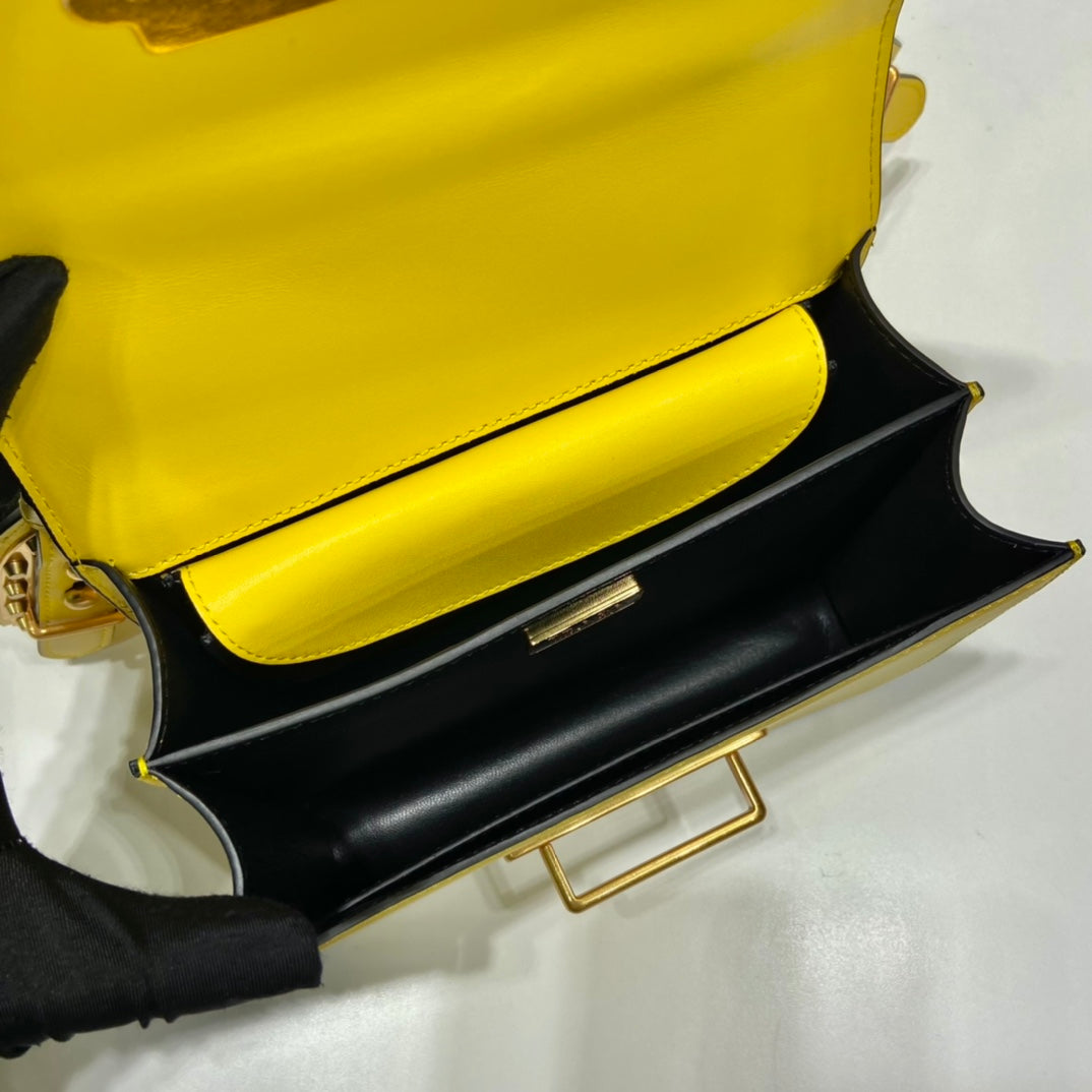 Bolso Prada Cahier de piel Amarillo
