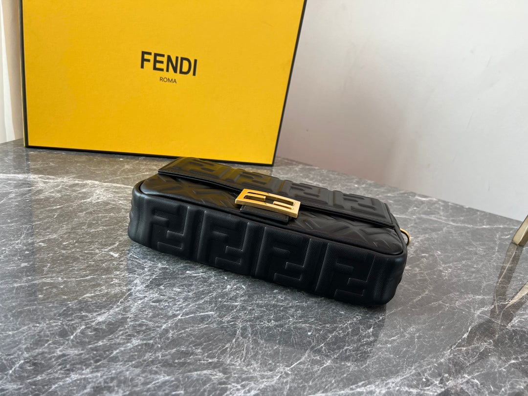 Bolso Baguette Negro 2