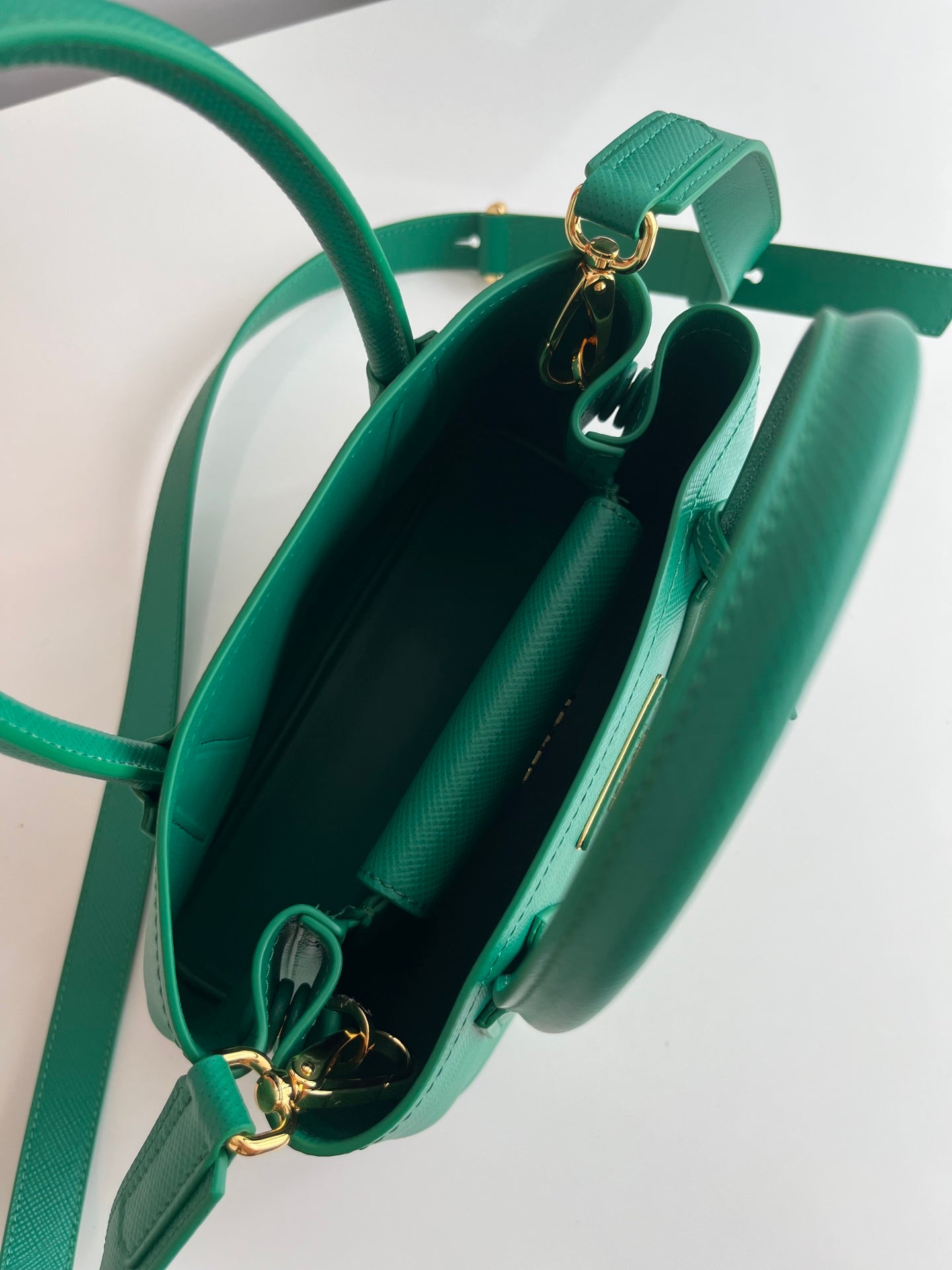 Bolso Double Saffiano Verde 25 cm