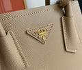 Minibolso Prada Double de piel Saffiano Beige