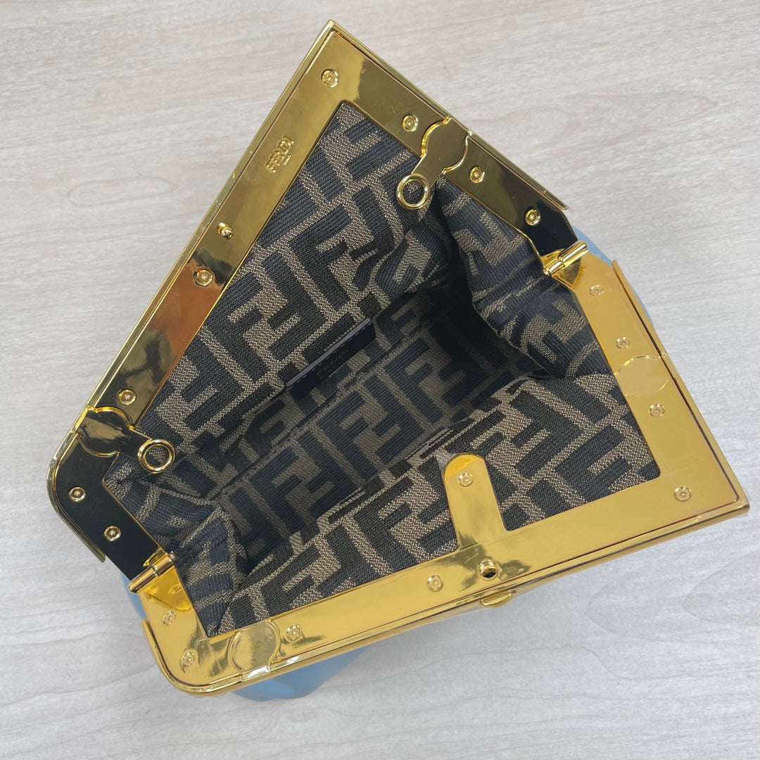 Fendi First Small Azul Cielo