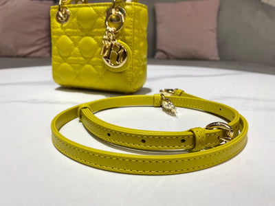 Microbolso Lady Dior Amarillo