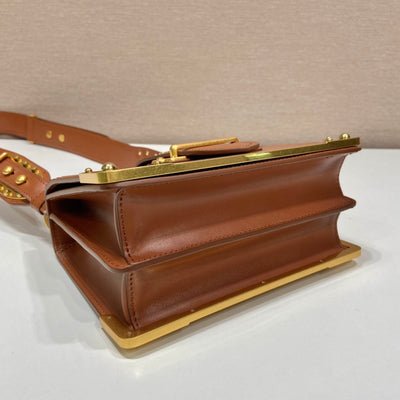 Bolso Prada Cahier de piel Marrón