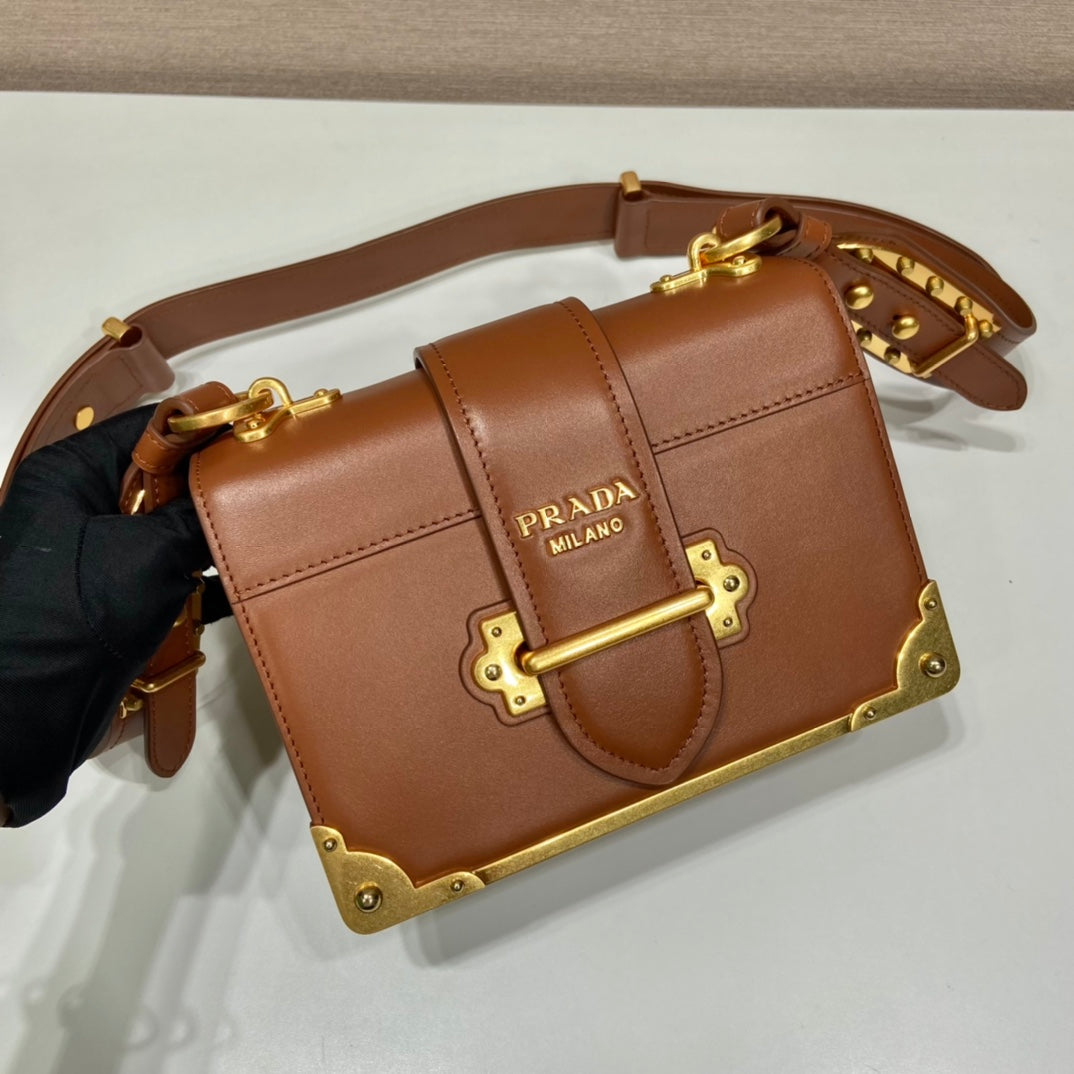 Bolso Prada Cahier de piel Marrón