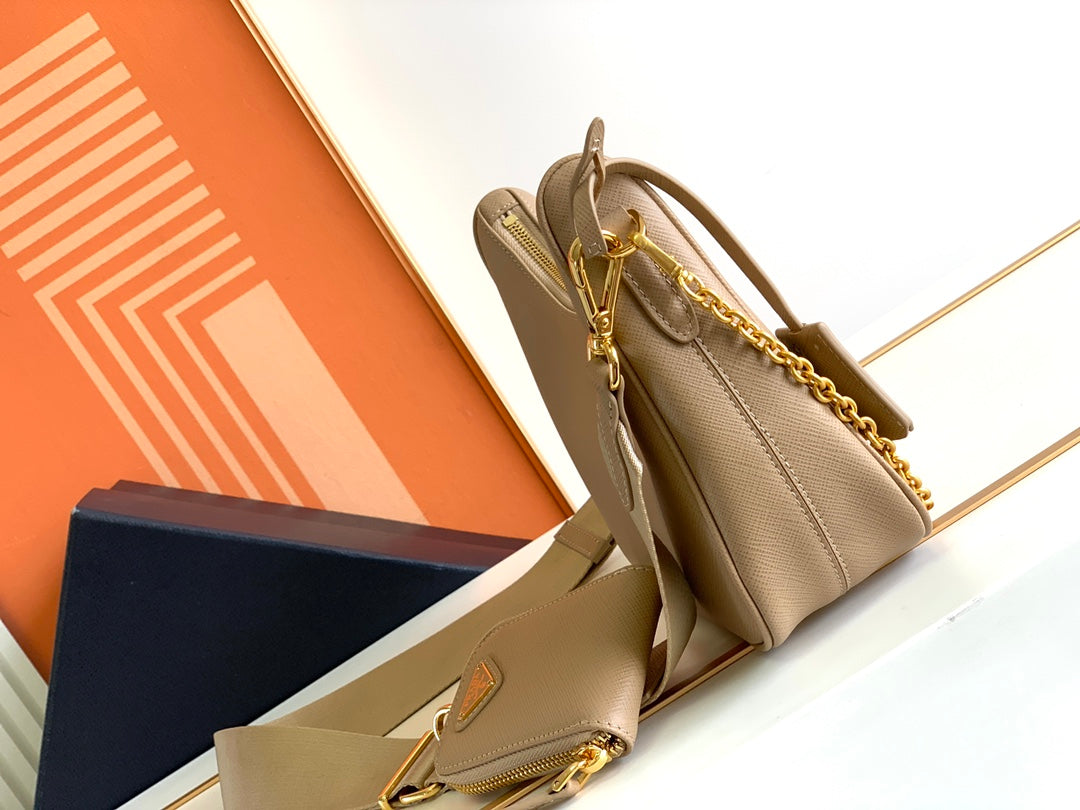 Bolso Saffiano Re-Edition 2005 Beige 22 cm