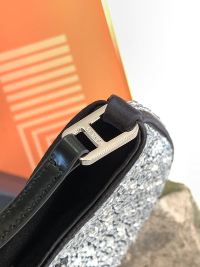 Bolso de satén Prada Cleo con cristales Metal