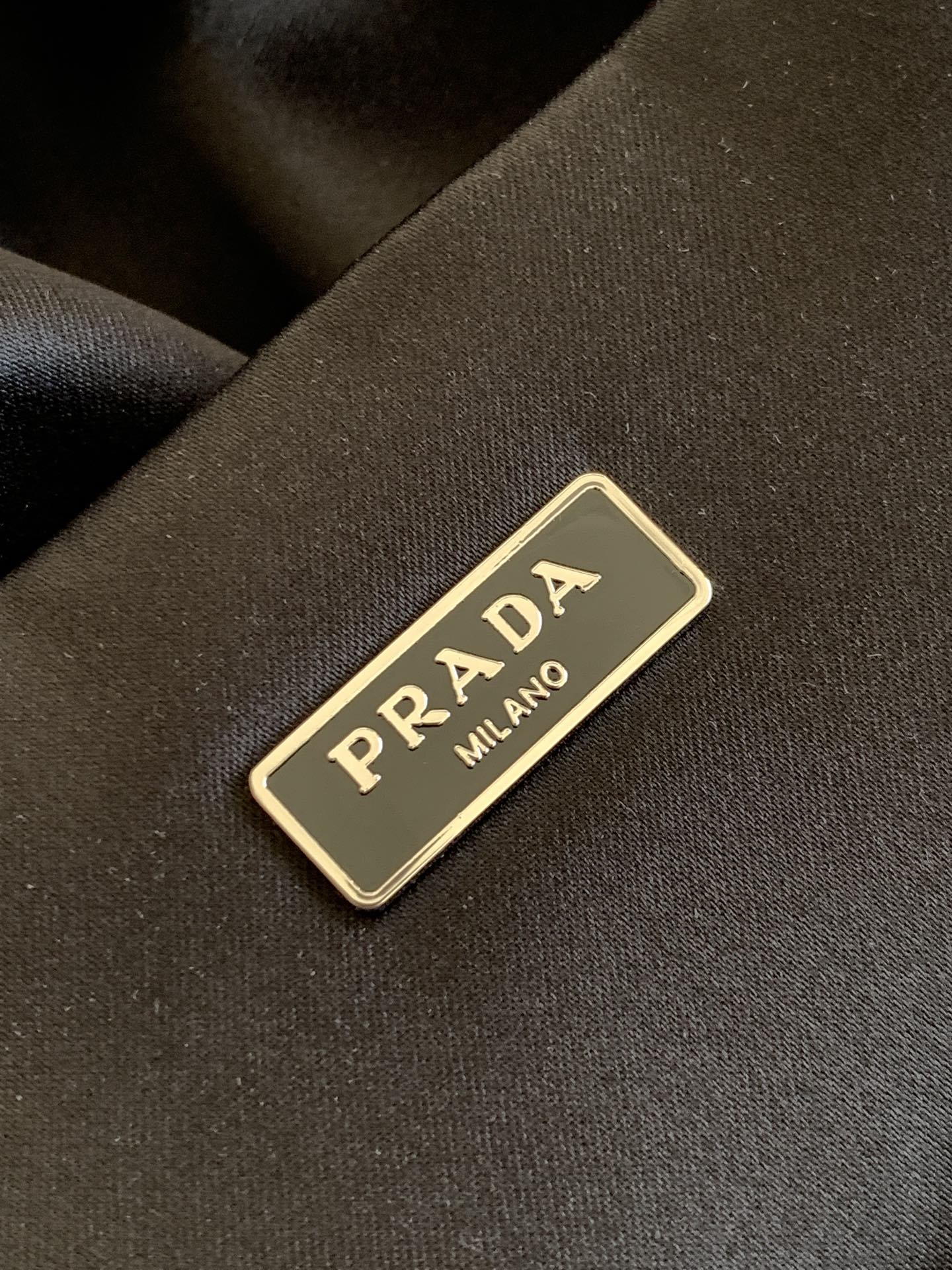 Bolso de satén Prada Cleo con cristales Metal