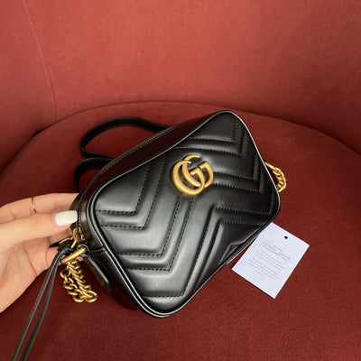 Minibolso GG Marmont de Matelassé Negro
