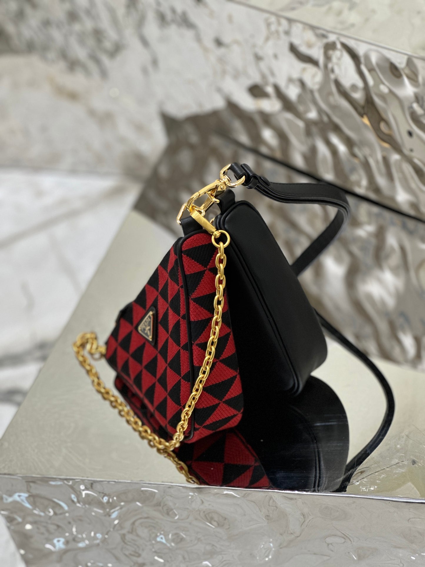 Bolso Prada Symbole de piel y tela Cereza/Negro