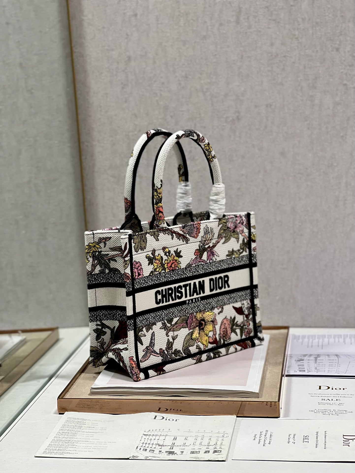 Bolso Dior Book Pequeño Jardin Botanique blanco multicolor