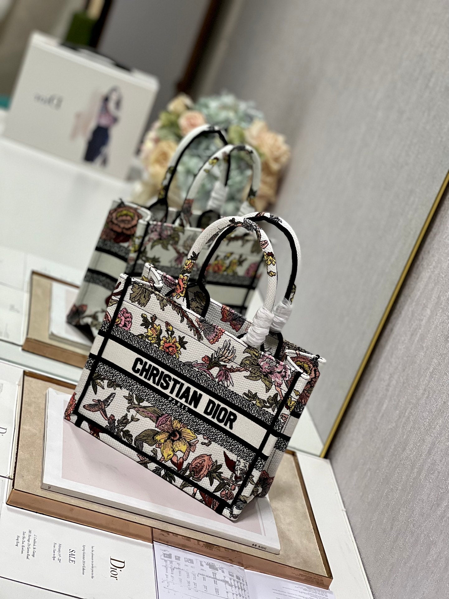 Bolso Dior Book Pequeño Jardin Botanique blanco multicolor