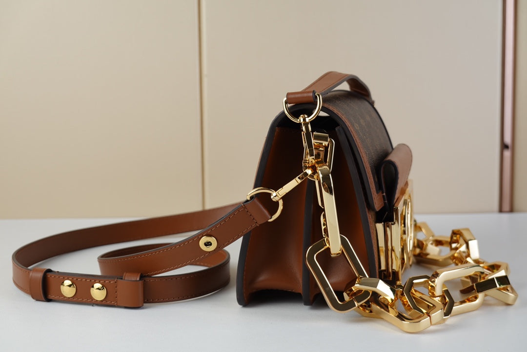 Bolso Mini Dauphine Lock XL