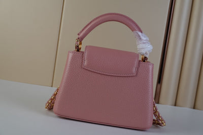 Bolso Capucines BB Rosa