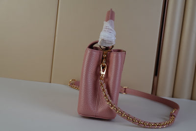 Bolso Capucines BB Rosa