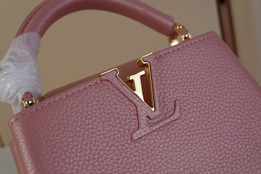 Bolso Capucines BB Rosa