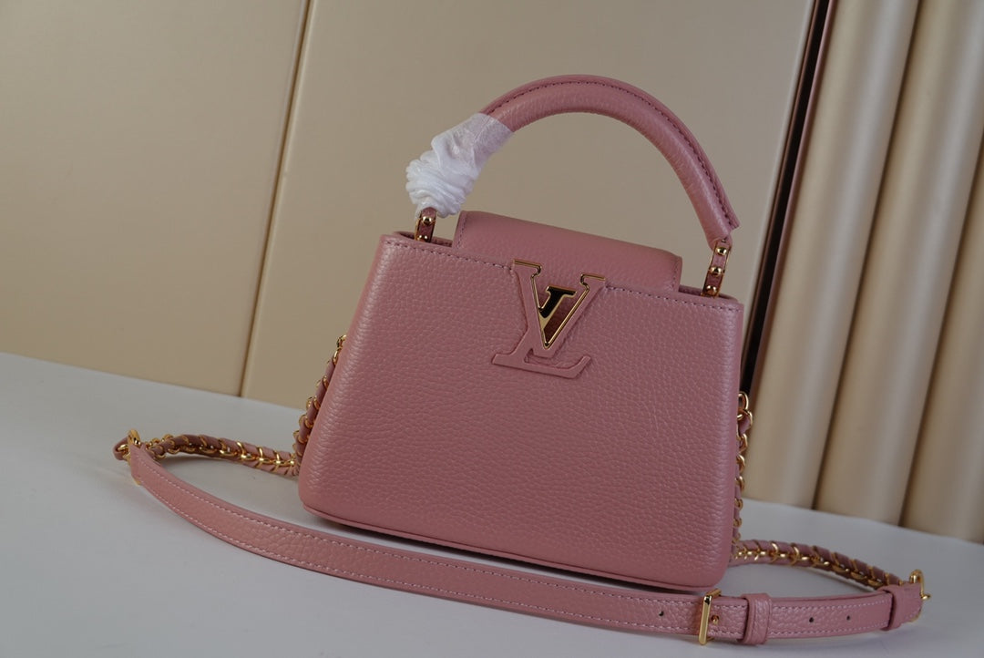 Bolso Capucines BB Rosa