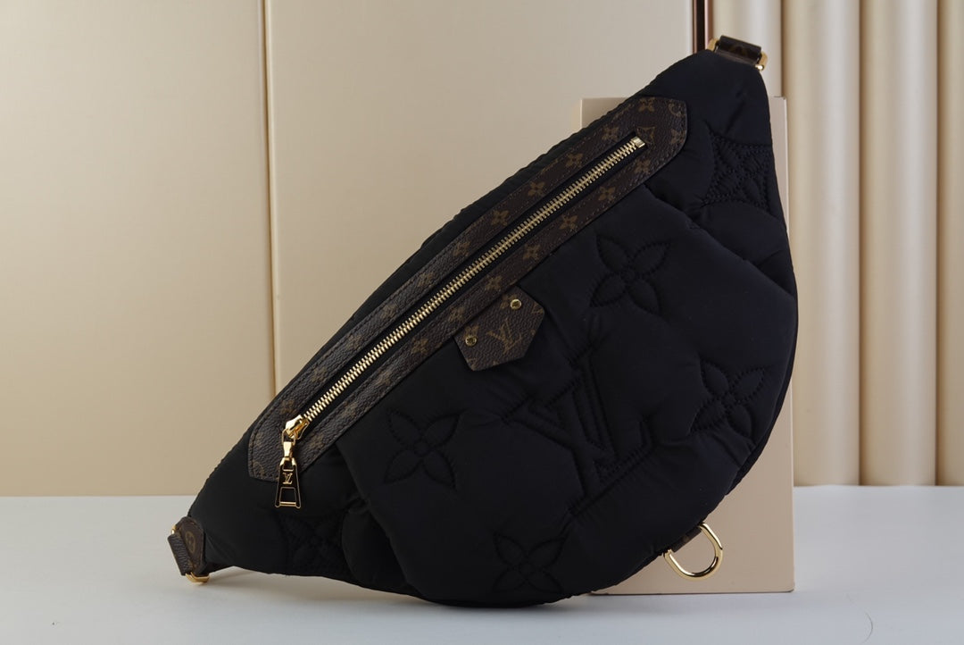 Riñonera Black LV Pillow Maxi