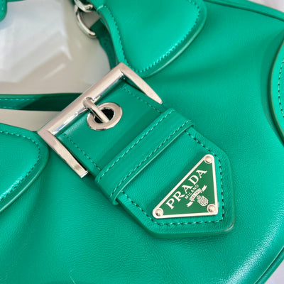 Bolso de napa acolchada Prada Moon Verde