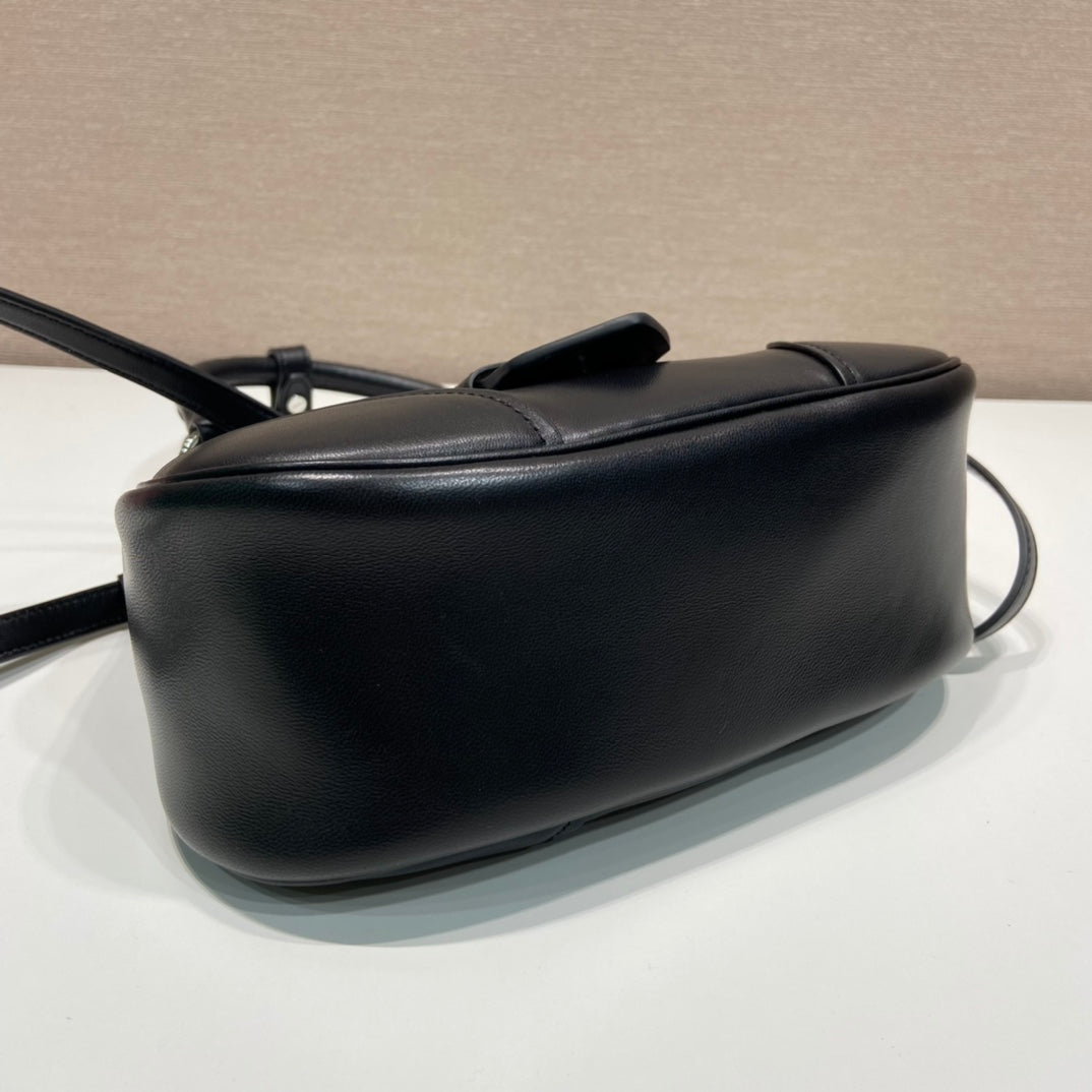 Bolso Moon Negro 22 cm