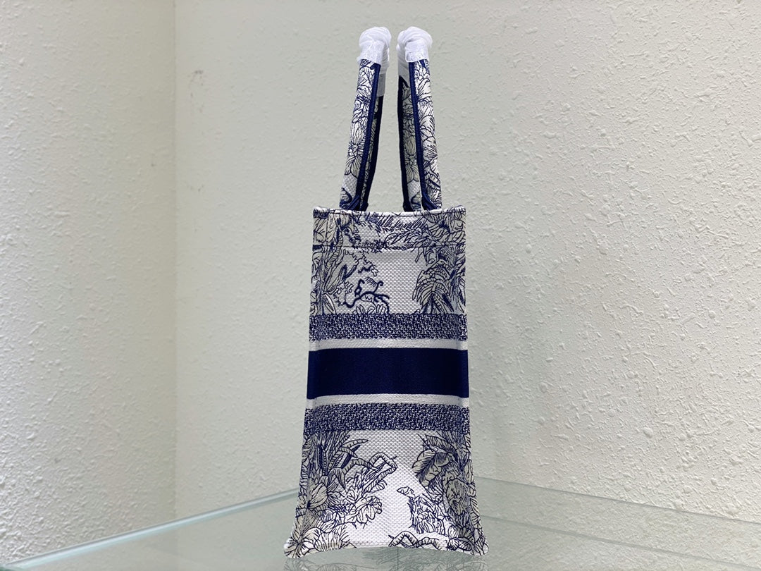 Bolso Dior Book Tote Mediano Rêve d'Infini Blanco/Azul