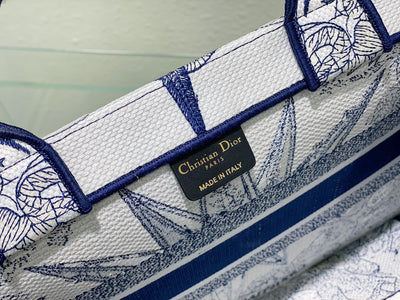 Bolso Dior Book Tote Mediano Rêve d'Infini Blanco/Azul