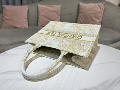 Bolso Dior Book Tote Mediano Jardin d'Hiver Dorado/Blanco