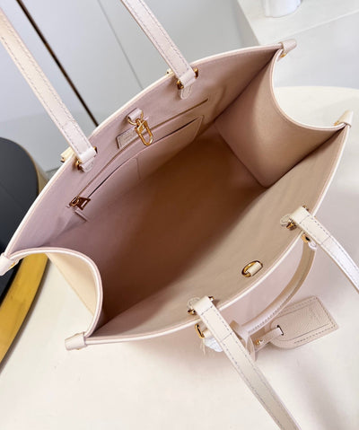 Bolso tote OnTheGo MM Creme