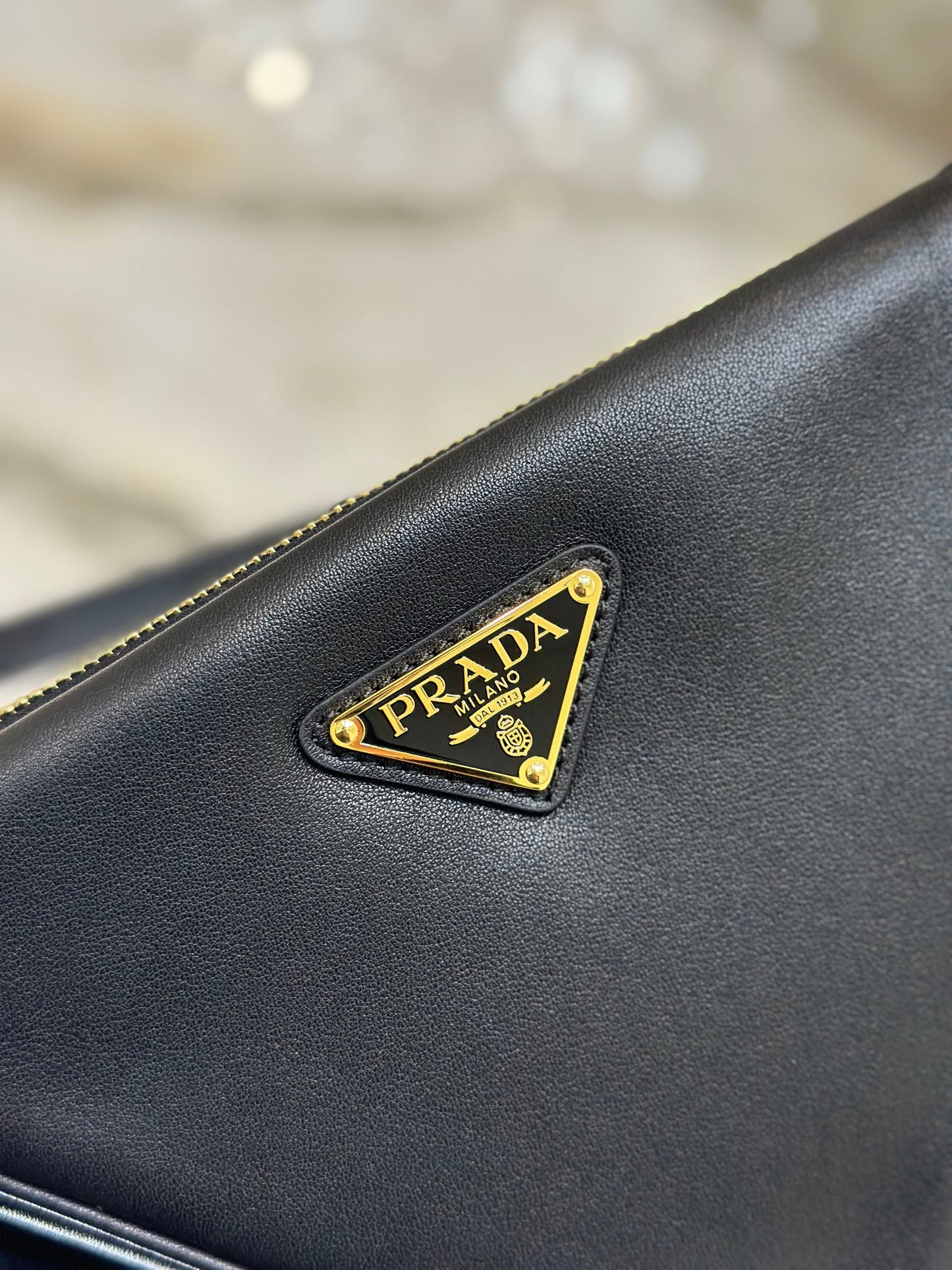 Bolso Prada Symbole de piel y tela Alabastro/Negro