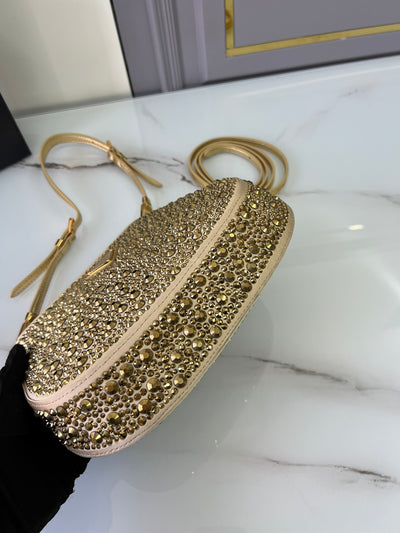 Bolso de satén Prada Cleo con cristales Dorado